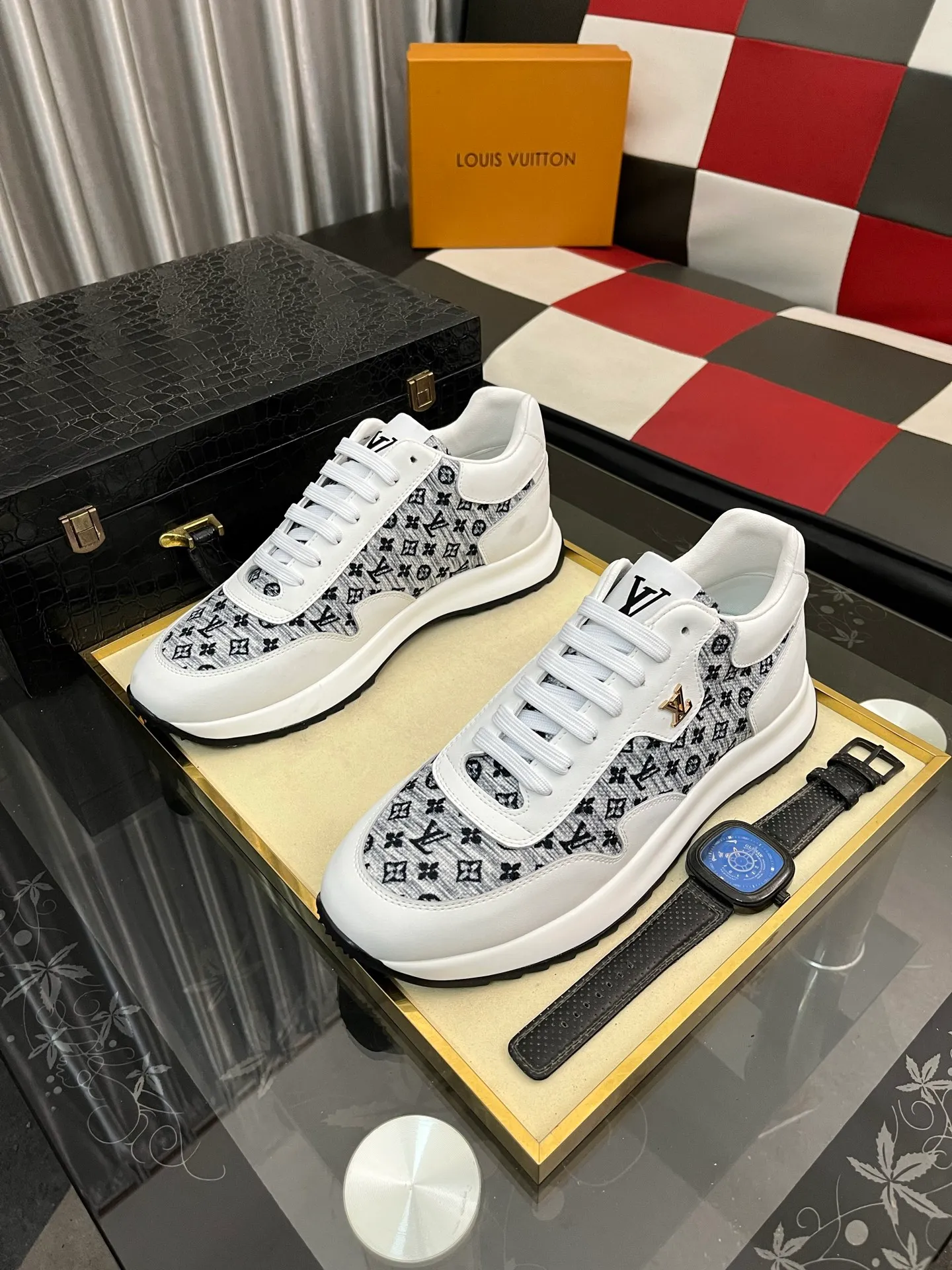 Men's shoes 💰438⌚️⌚️LV Louis Vuitton. The latest fashionable casual shoes are popular in physical stores. New spring and summer comfortable imported custom original cowhide, unique jacquard fabric element design. With sheepskin lining, Lv original bottom, [sun][sun] high-end packaging and high quality💪Details determine the quality, you can enter and exit the counter at will, welcome to compare🇮🇹Number of sizes 38-443️⃣Color options available